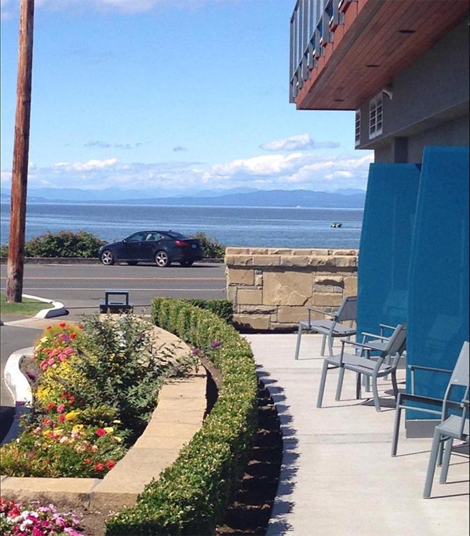 Qualicum Beach Inn Eksteriør billede