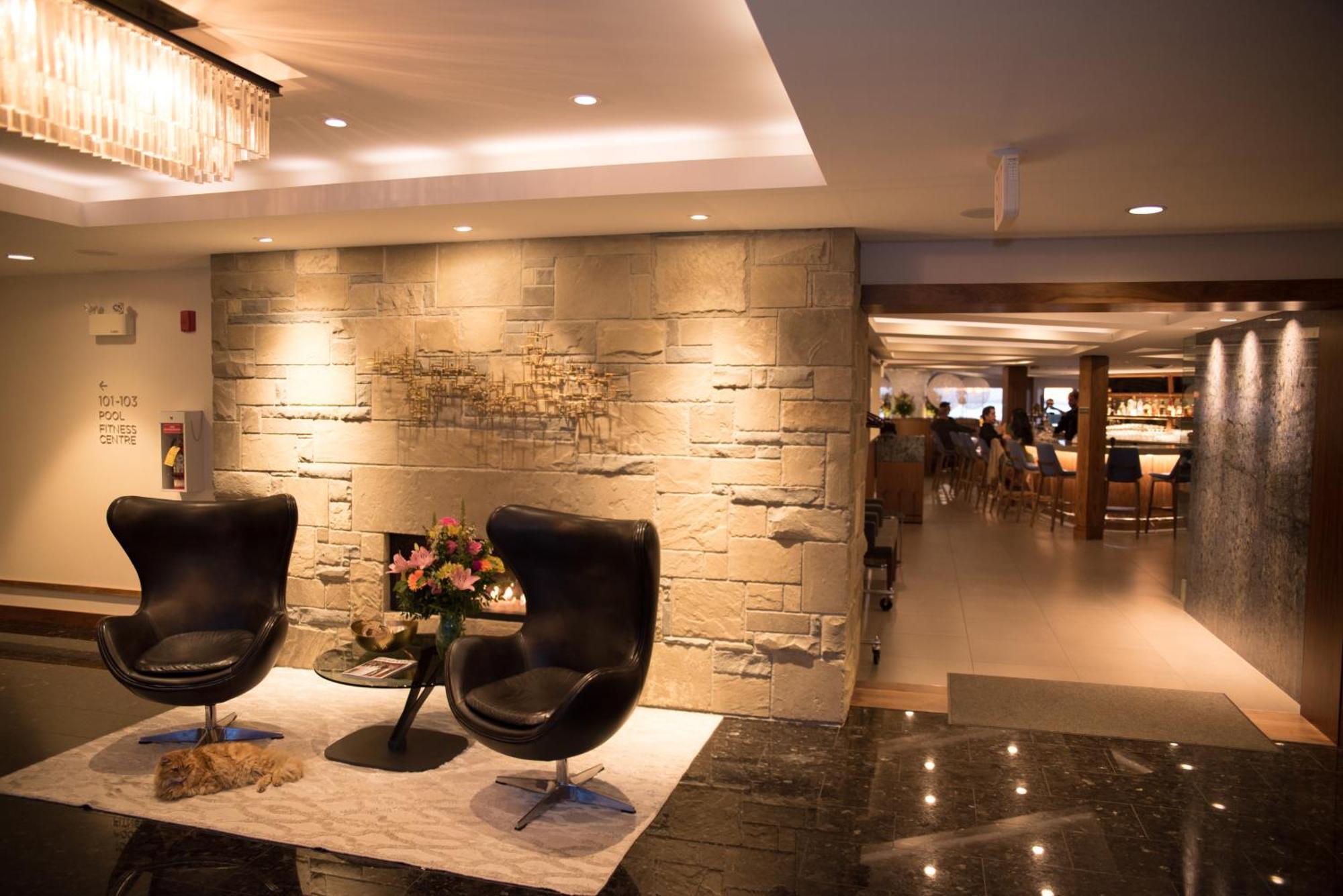 Qualicum Beach Inn Eksteriør billede